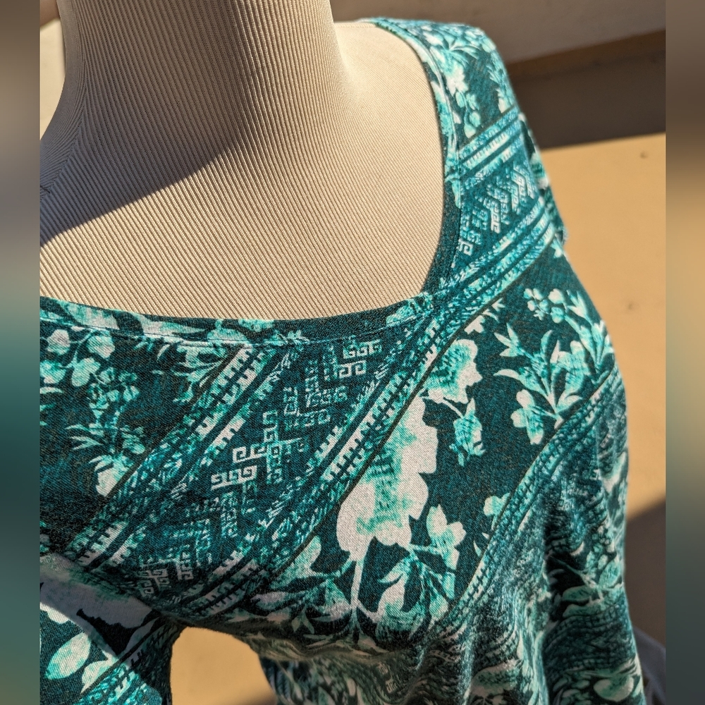 Sonoma Goods for Life Green Tropical T-Shirt - Picture 2 of 11